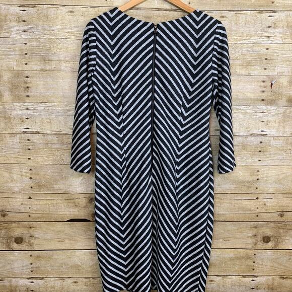 Taylor Inverted Zigzag Dress long sleeve Black White Womens size 6 - Picture 2 of 5